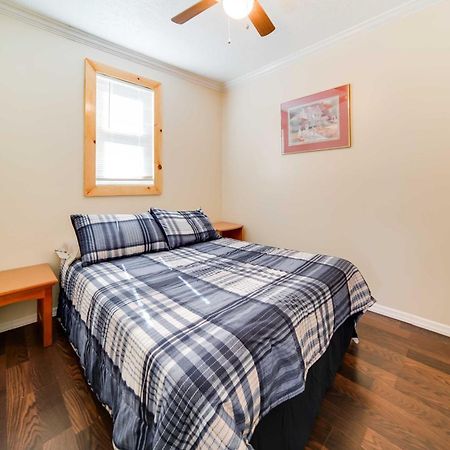 Geneva Cottage With Patio - Walk To Park, Lake Erie! Exterior photo